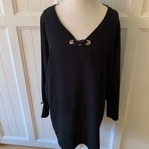 Black 2X Women’s Long Shirt w/ Grommet Details